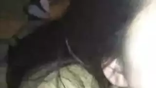 يتم تناك حلقوه حتى يقطر المني