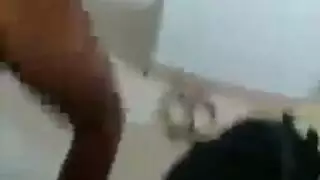 الام في الفندق سرير مترجم