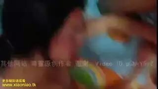 فتاة مثيرة تمارس الجنس الشرجي والجنس الفموي في مشهد واحد