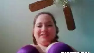 حلم مبلل لمراهقة تركية: لعبة كس محلوق