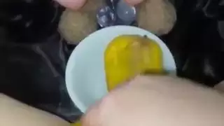 سنو وايت تحشو كل فتحة بمأكولات غريبة في تجميع الفتيش الجنسي للطعام