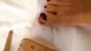 بتلات وكس، مشهد شهواني كامل