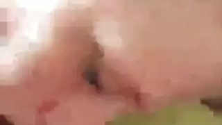 صوفيا تمارس الجنس الفموي العميق والنكاح الإباحي القاسي في الحظيرة