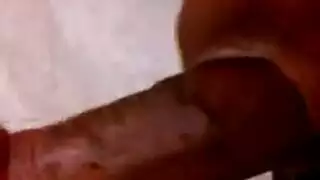 محترف أسود مثير يغوي أخته المستعدة في مشهد صريح