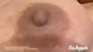 زوجة عربية محرومة تستمني