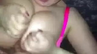 مصرية بزازها مبرومة