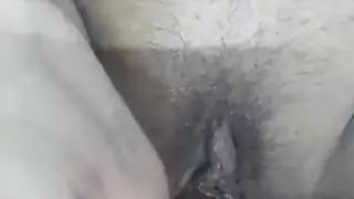 استمناء عربي صريح مع الخضار والشمع