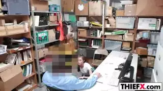 أثداء كارولينا الكبيرة وأوهامها القذرة في فعل إباحي صريح