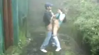ينيكها في الغابة بتصوير سري و تلصص و اسخن سكس جزائري و احلى ترمة