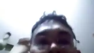 بنت 18 سنة مع جوز امها على السرير مورم كسها نياكة