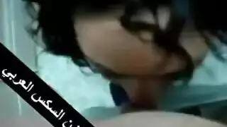 جنس في العيادة: وقحة مصرية تأخذ عضو الطبيب