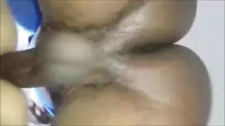 رجل ينيك رجل مجانا في الغابة