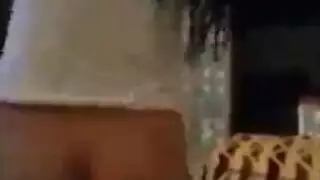 ترمة كبير ة قلوطة احمر نيك على سرير