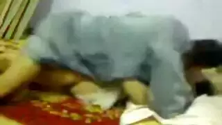 اثنين من الجمال الغريبة سخيف ديك صغير أنبوب الإباحية الحرة