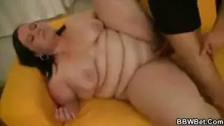 سكس حلق كبر لبس باطلن محزق