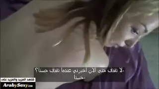 أخت تتعلم الجنس الفموي العميق من أخ جنس فموي محارم