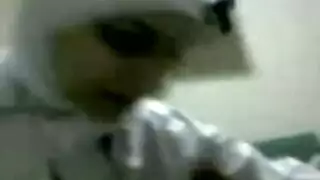 سكس امريكية بنات الجامعه يفرق زب حتى يخرج منه المني