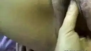 امراة تعذب زوجها