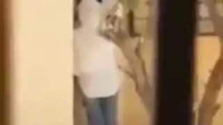 مشهد إباحي في الخارج: عاهرة محجبة تمارس جنس جماعي
