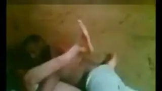 ربة منزل سودانية تستسلم لضربات زب كبير
