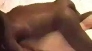 الزوجة الخجولة الساخنة في فيلم إباحي قوي مع زوجها الديوث