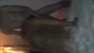 بينكها بصباعه جامد وبعنف
