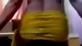 عراقية ممتلئة الجسم بالبكيني جلسة رقص استمناء منفردة