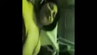 مصرية كبيرة الصدر تثير نفسها قبل نيك مدمر