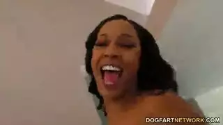 الملك والعبيد ينيكك ه