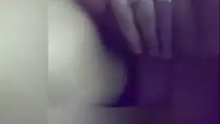 بنت تغري عمتها المثيره