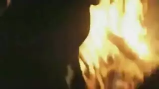 مؤخرة برازيلية ساخنة تأخذ وضعية الكلب الجنسية الصريحة