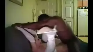 الفحل الزنجي ينيك زوجته