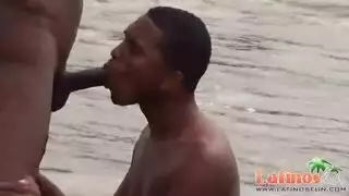 شواذ ف تكسي