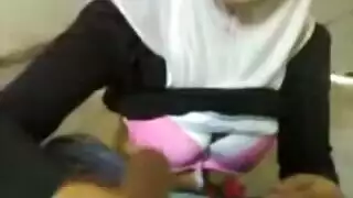 سكس صديقات بغضيب