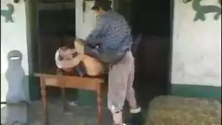 فلاحة مع شاب