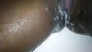 كس كاساندرا المنقوع مصمم للإمساك بقضيب قاسٍ
