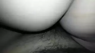 يتقرب منها لينيكها