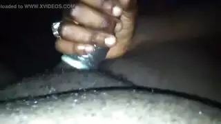 حبات شرجية وقضيب ضخم يمارسان الجنس المزدوج