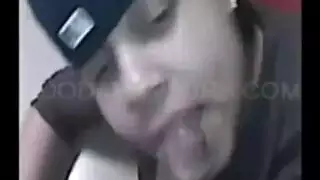 تمسك اختها تتناك فيغتصبها