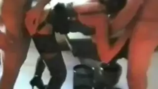 بهلواني في السيرك الثدي الطبيعية الكبيرة مبتور اليد