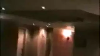 نيك فندق عام: زوجة وقحة تأخذ قضيب غريب