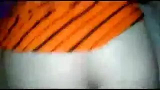 تسجيل سري لامرأة نائمة تُنكح طيزها من قبل الجار