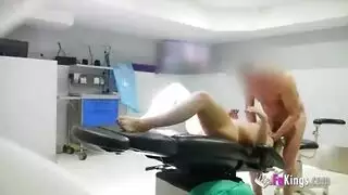 دكتور ينيك فتاة بيضه