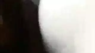 تصوير كسها السمين: المغرية ميمة في مشهد بورنو صريح