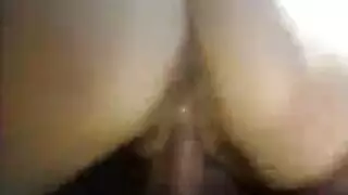 بنت مخدرة وجاهزة لعملية جنس جماعي