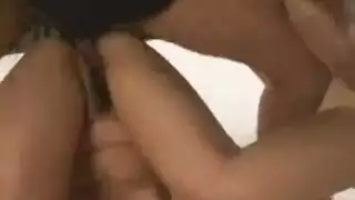 فيديو إكس إكس إكس لنساء كوريات يقبلن تقبيلاً فرنسياً بشغف