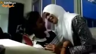 سحاق ودياثه محجبات وكلام يهيج