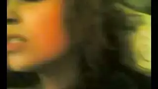 يشارك زوجته مص القضيب