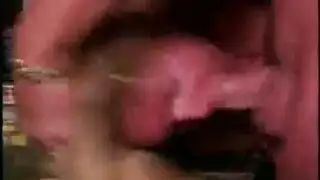 تحب القذف في فمها