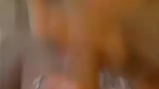 اخت تنيك اختها بزب مطاط